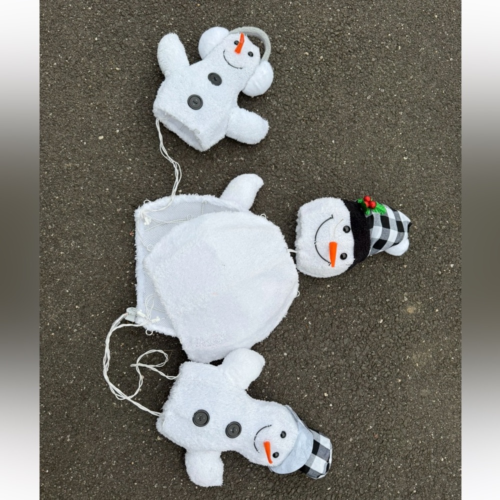Festive Snowman String Lights - Picture 2 of 10